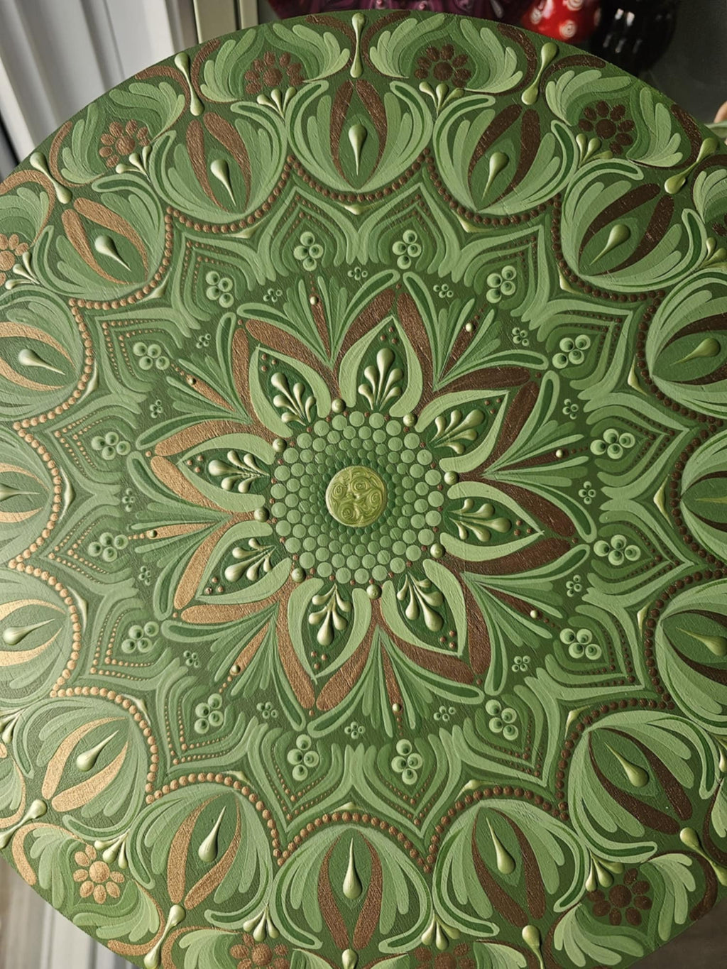 Green mandala 14 inches. Holistic Harmony display in the center.