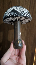 Grand champignon 🖤🤍🧚‍♀️